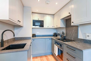 Marble & Kensington image 11