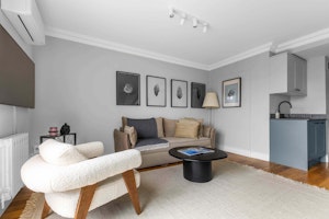 Marble & Kensington image 6