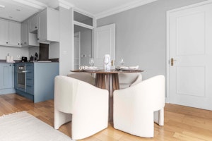 Marble & Kensington image 5