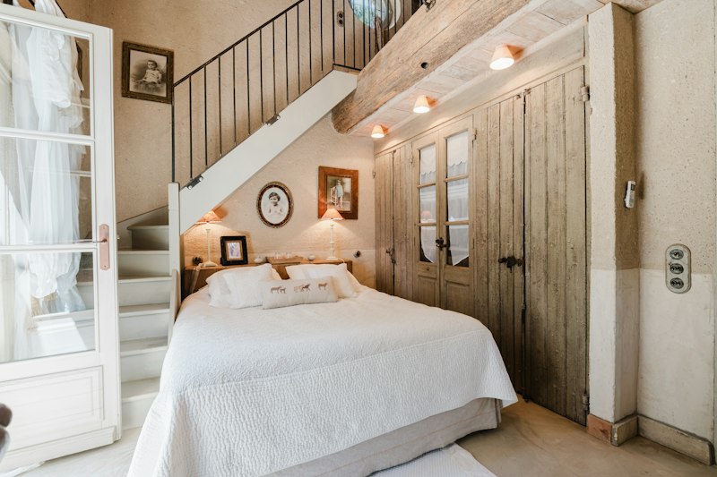Romantic & Rustic Refuge additional image