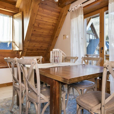 Enjoy beautiful meals around the table after a day full of fresh air