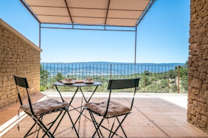 Provençal Sunshine Escape image 4