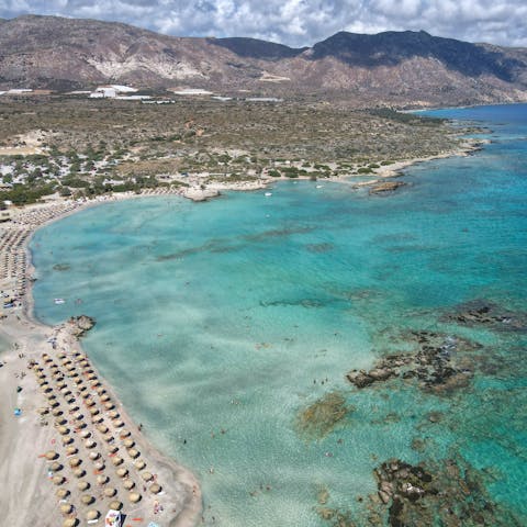 Discover beautiful bays and secluded coves on Crete's west coast – they're worth the drive