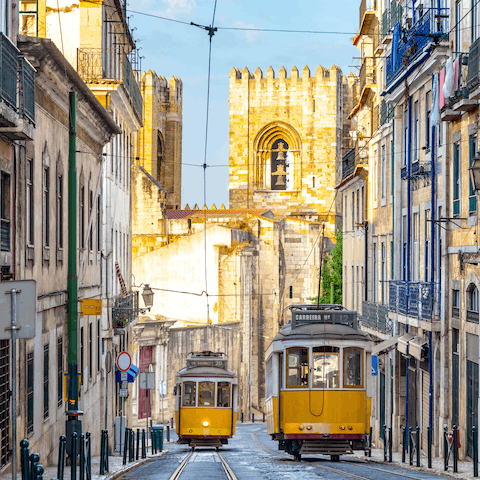 Explore the beautiful city of Lisbon from your door