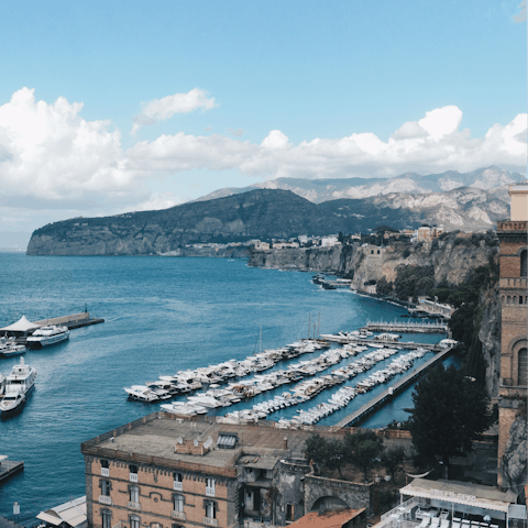 Drive to nearby Sorrento and admire its stunning harbours
