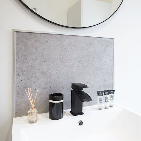 Get ready for an evening out in Saltburn-by-the-Sea in the stylish bathroom with its matte black accessories