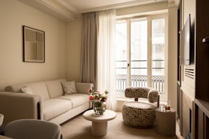 The Parisian Retreat image 9