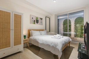 Bloomsbury Moment image 9