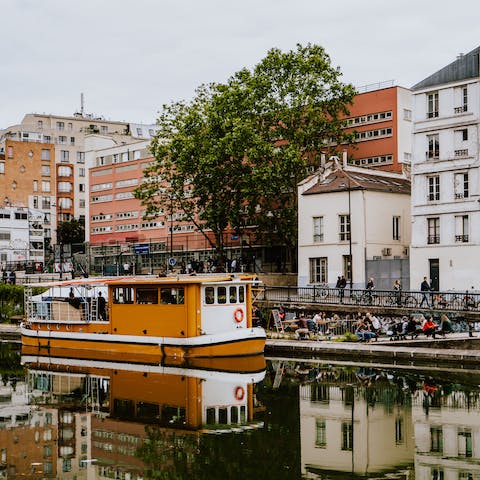 Stay just a three-minute walk from Canal Saint-Martin and its lively bars, coffee shops and boutiques