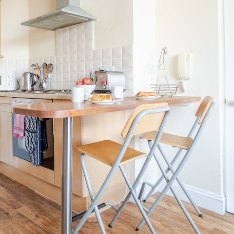 Chat over breakfast in the sociable kitchen space