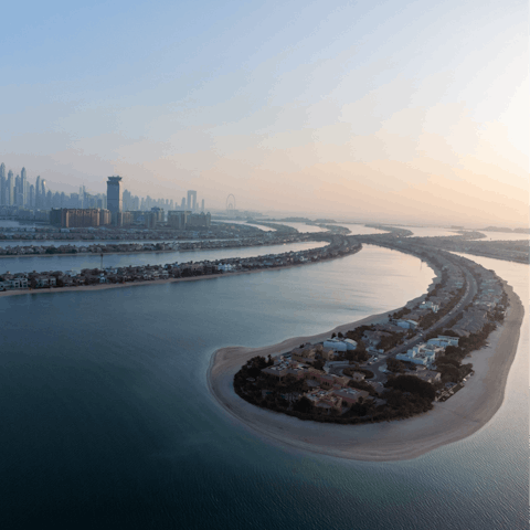 Stay on the iconic Jumeirah Palm – Dubai's most desirable location