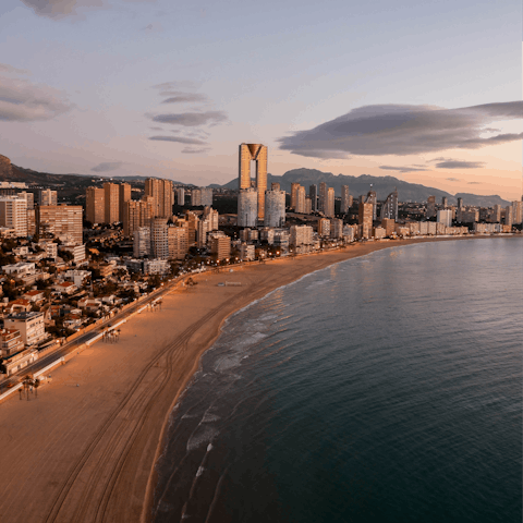 Stroll down to the warm sandy shores of Costa Blanca's beaches 