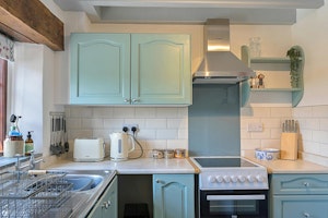 Cottage Retreat image 11
