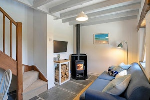 Cottage Retreat image 10