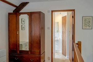 Cottage Retreat image 6