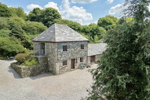 Cottage Retreat image 4