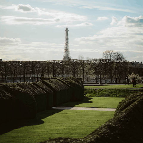 Go for walks in the manicured beauty of the Jardin des Tuileries, a quick ten-minute walk from home
