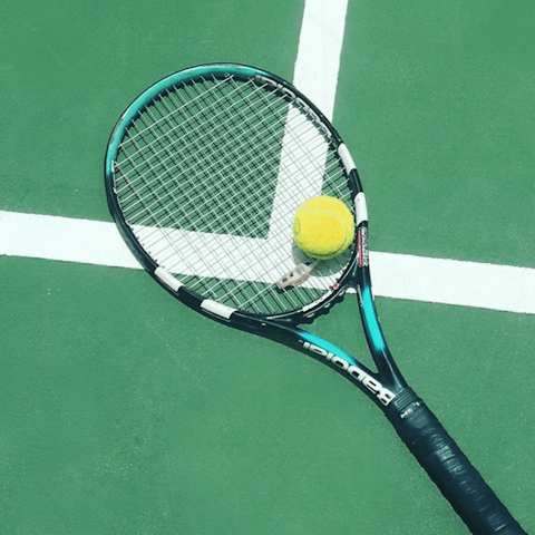 Challenge your guests to a tennis session on the complex’s courts