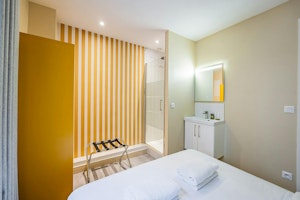 Monceau Rose image 3