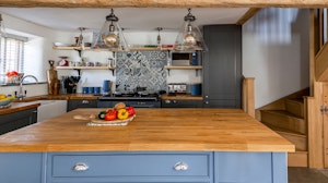 Tudor Rose Cottage image 9