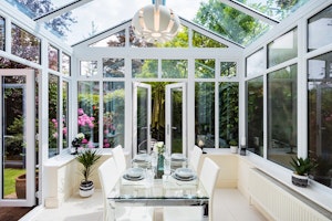 The Looking Glass image 7