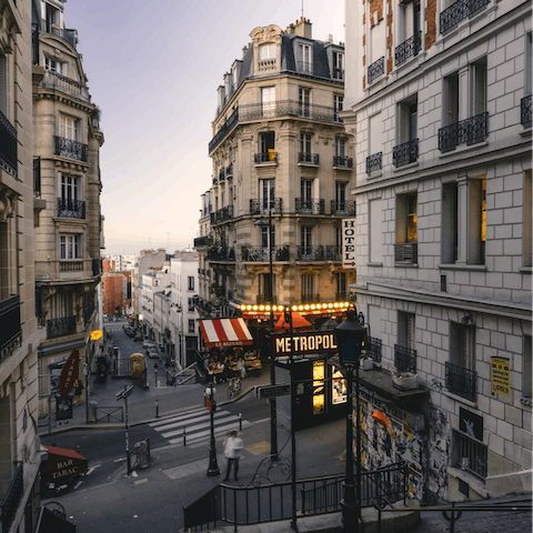 Explore central Paris from your location in the 2nd arrondissement