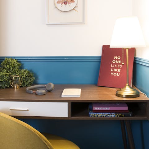 Catch up on work or start writing your novel at the smart desk space