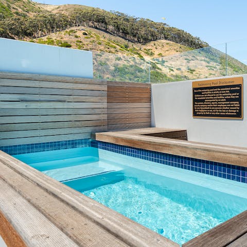 Cool off on sweltering afternoons with a dip in the building's communal swimming pool