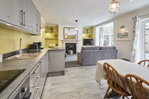 Seabird's Nook image 9
