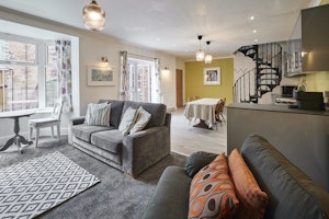 Seabird's Nook image 5