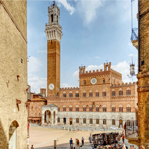 Spend a day in Siena, 22km away