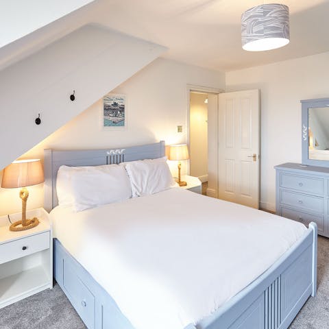 Wake up in the comfortable bedrooms feeling rested and ready for another day of seaside fun
