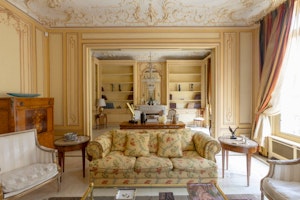 Parisian Vogue image 7
