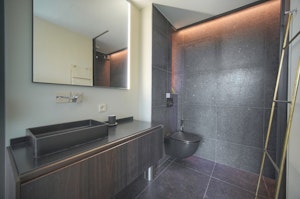 Riviera Hills image 13
