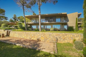Riviera Hills image 12