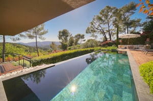 Riviera Hills image 5
