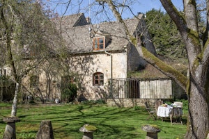 Windrush & Woodsmoke image 12