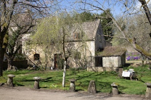 Windrush & Woodsmoke image 9