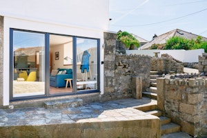 The Surfer's Hideout image 1