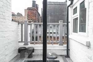 London Elegance image 7