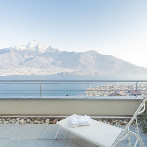 Step onto the balcony and feel inspired by the majestic views