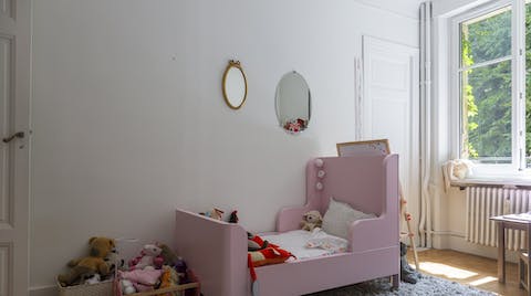 The child's bed fit for a princess