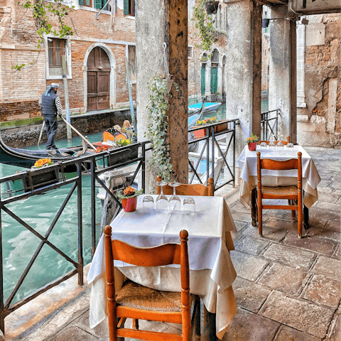 Enjoy delicious Italian meals with incredible views 