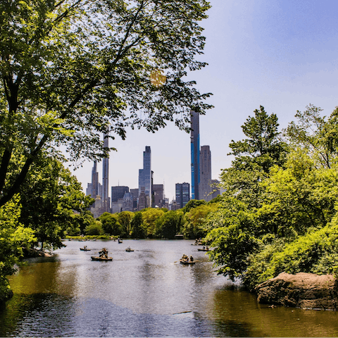 Discover Central Park, just a twenty-minute stroll away 