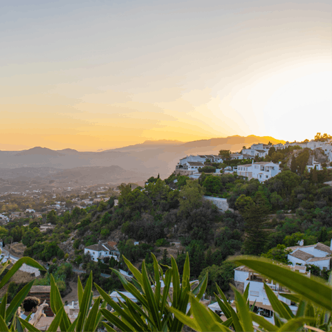 Stay in Mijas, just a short drive from Cabopino Beach
