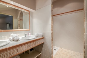 Provence Pleasure image 6