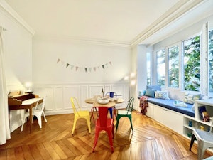 Parisian Rainbow image 13