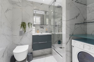 London Groove image 11
