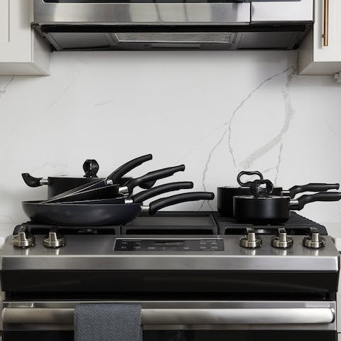 Find everything you need in the fully-equipped kitchen