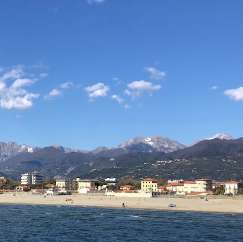 Stay just a five-minute walk away from the beach at Forte dei Marmi
